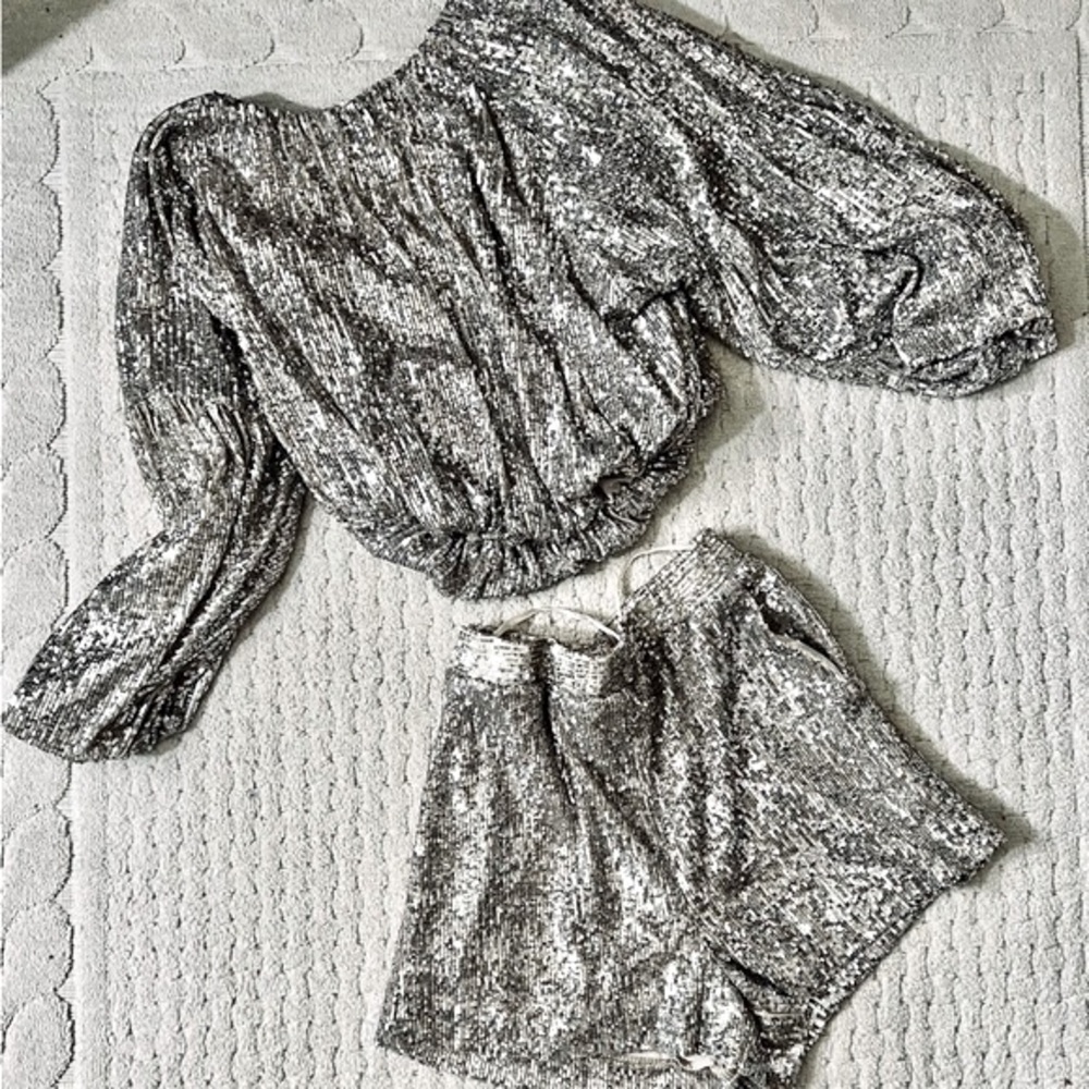 COPY - Selling as a set